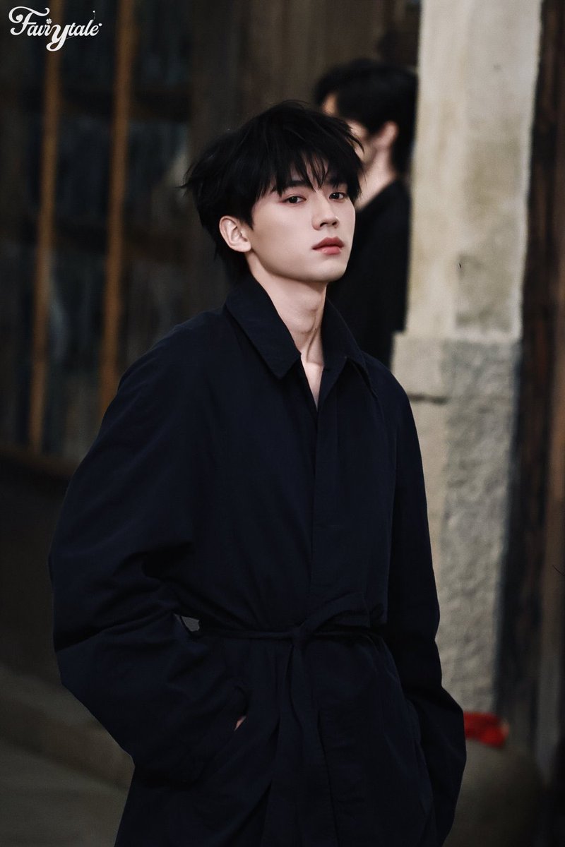 먀오 tweet media