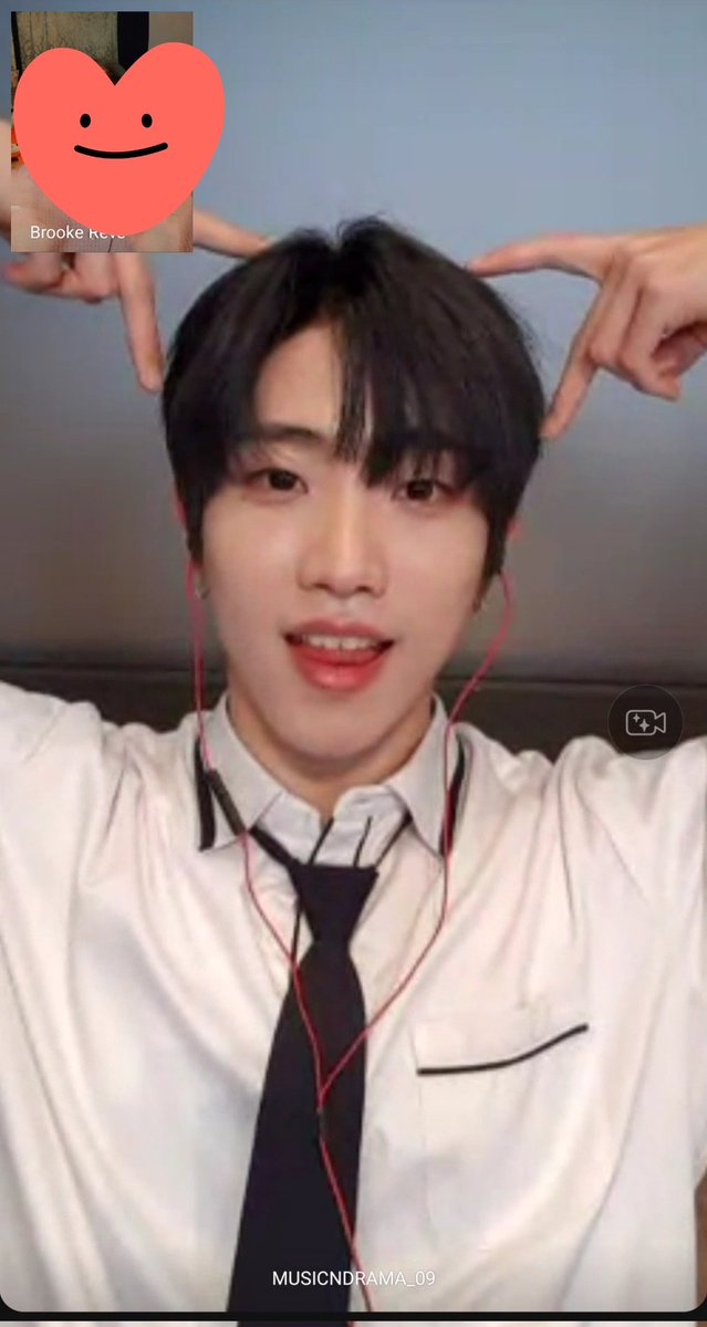 SongOfBrooke's tweet photo. My first Dann moments 🥰

#TheKingDom #더킹덤 
#무진 #TKD #Dann #단 https://t.co/CQkE9XA9jk