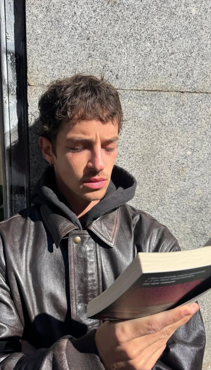 Acesso Manu Rios tweet media