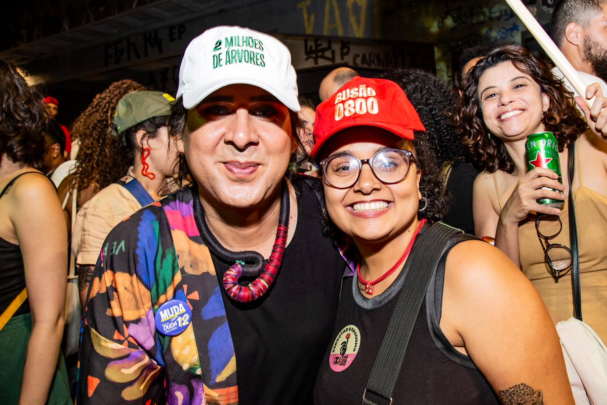 Iza Lourença tweet media