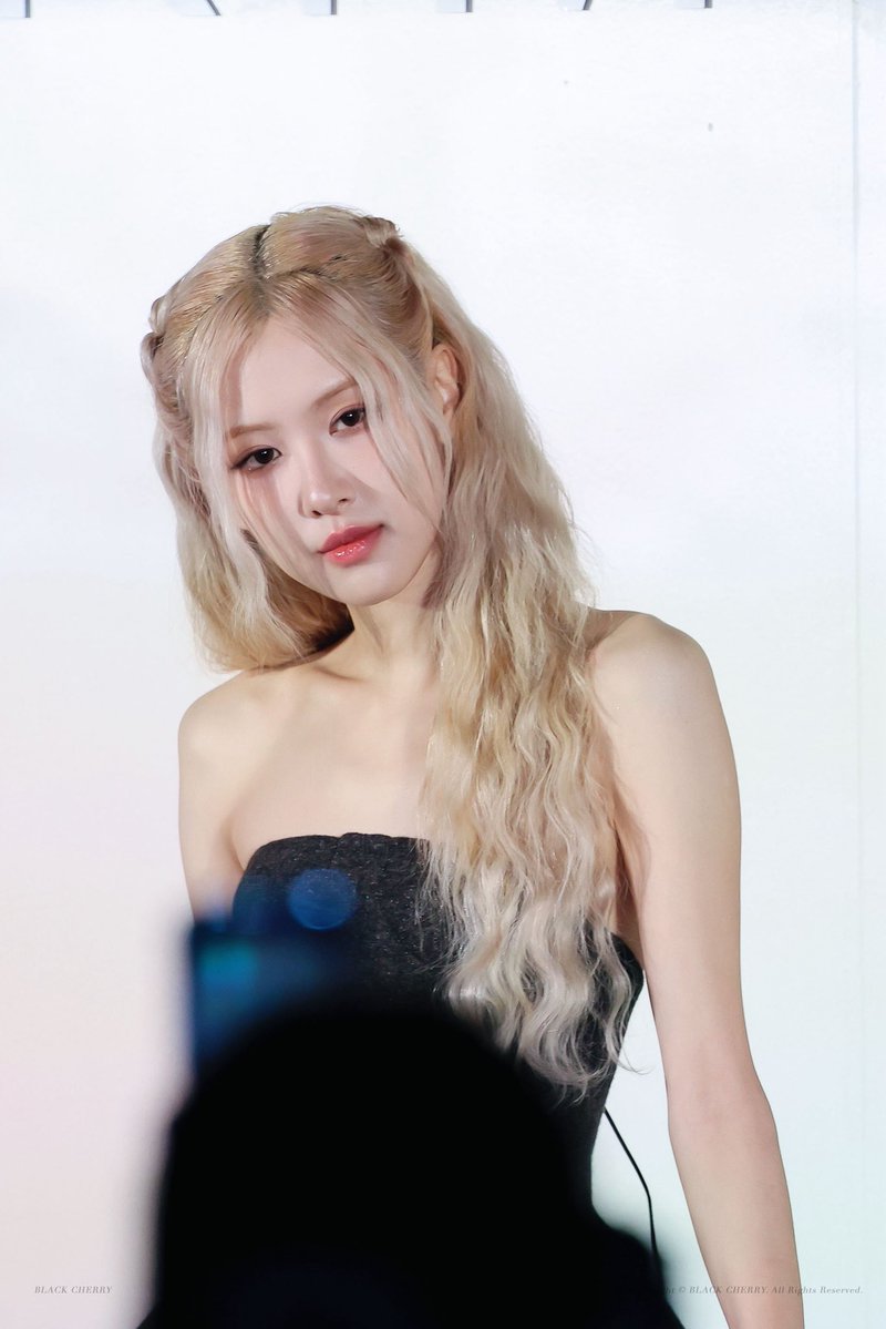 𝑩𝑳𝑨𝑪𝑲 𝑪𝑯𝑬𝑹𝑹𝒀 tweet media