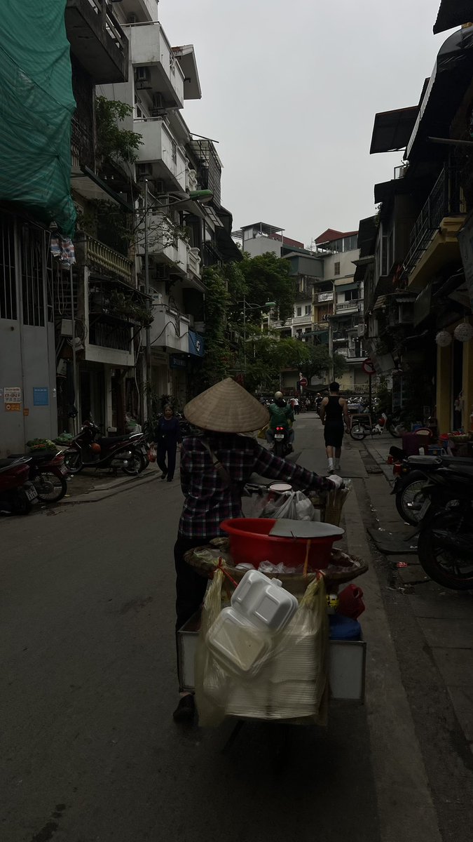 jsuisfatigué tweet media