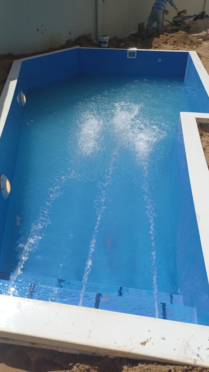 cruzapools_ksa's tweet image. تنفيذ مسبح فيبر جلاس بنظام Skimmer في الرياض بواسطة كروزا للمسابح مع فلترة عالية الكفاءة ونظام Heating &amp;amp; Cooling موفر للطاقة وفق معايير NSPI / APSP الأمريكية لضمان نقاء المياه وسهولة الصيانة للفيلات والمشاريع السكنية
📍 الرياض 2026
📞 0598055633
#مسابح_الرياض #FiberglassPool