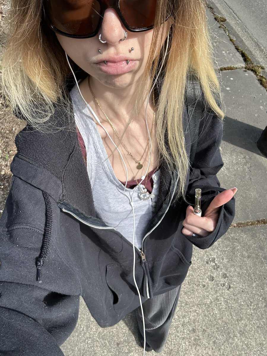 ཐི♡ཋྀ 𝓀𝒶𝓉 ཐི♡ཋྀ tweet media