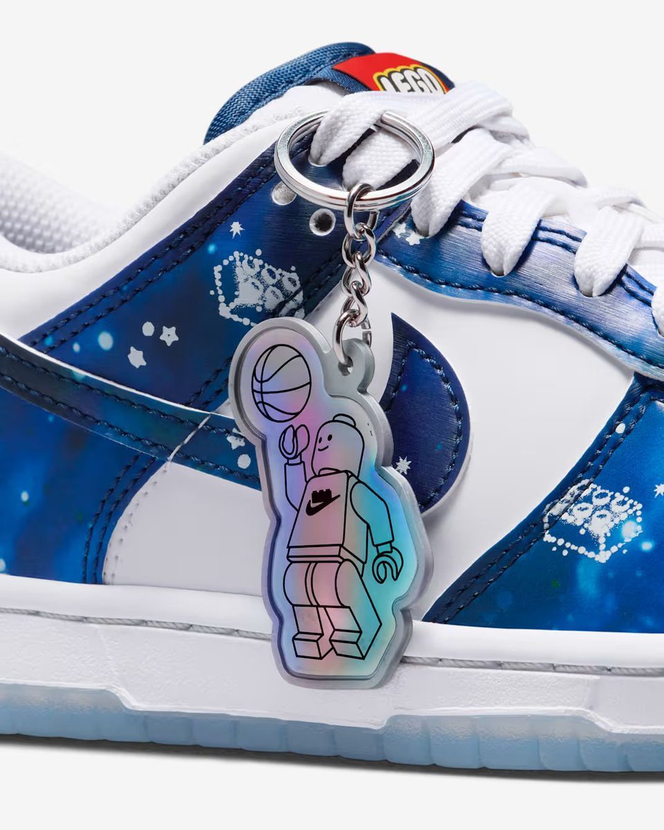 KicksFinder's tweet photo. Ad: The ball’s in your court as the little ones step out in this hoops classic. Available via Nike US
LEGO x Kids Nike Dunk Low Collection
Use code LASTSHOT for 20% OFF + FREE shipping ($122 Retail)

Tour Yellow ($97.60)
>> https://t.co/M4EpYobe9s
Sail/Black ($97.60)
>> https://t.co/yFspOvd31j
White/Brave Blue ($101.60)
>> https://t.co/OUyAYfgLv6