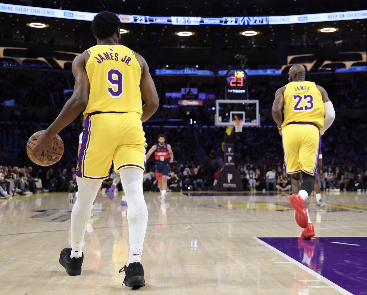 LeBron en Español tweet media