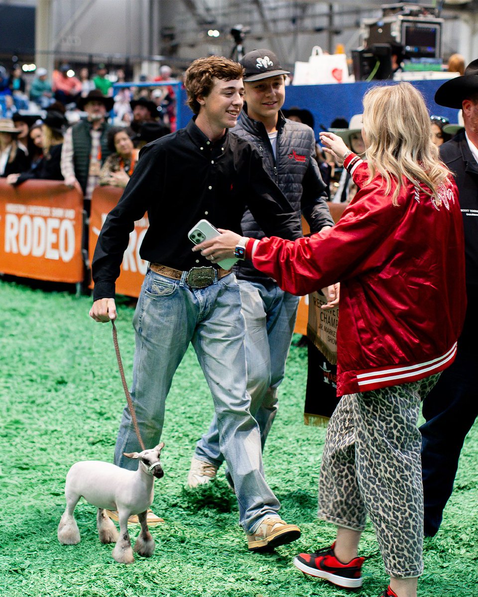 RODEOHOUSTON tweet media