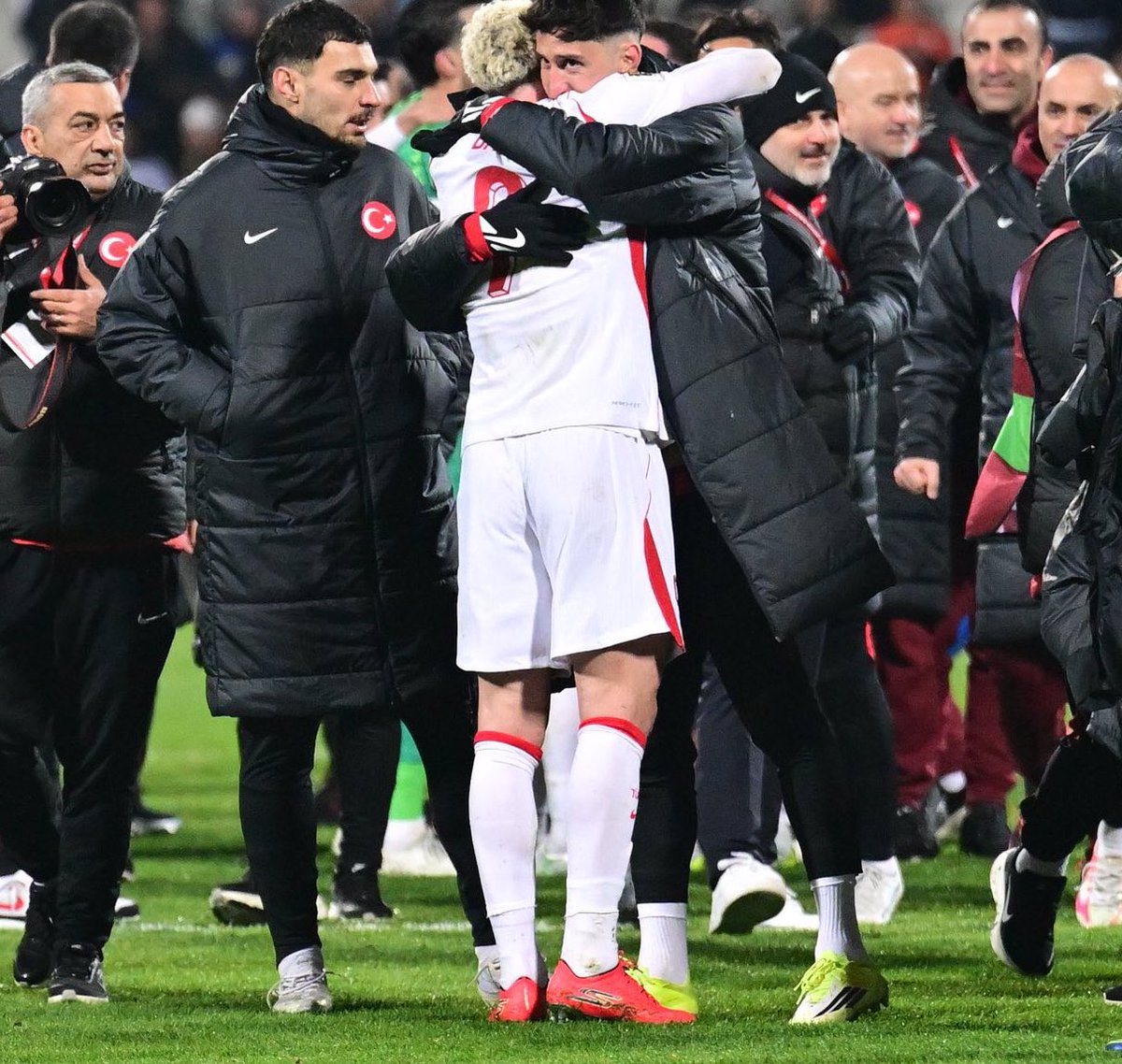 cian de bruyne tweet media