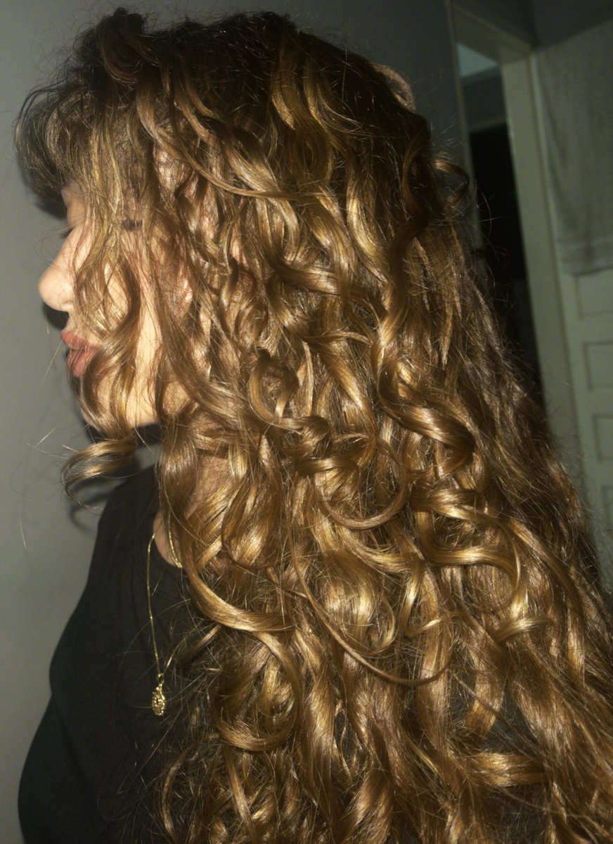 tricezcorteam's tweet photo. icon vs cabelo https://t.co/b6mjPHsdfQ