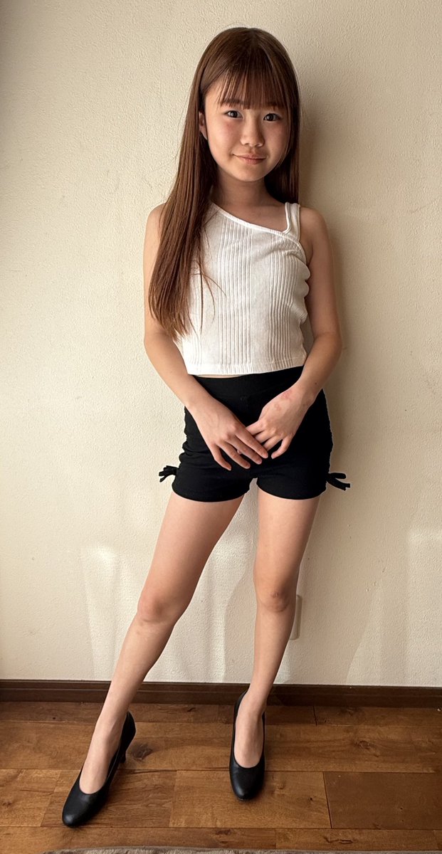 おはようございます👽
今週末は4/5（日）撮影会🌸
桜満開にネモフィラ🤩そしてポピーまでっ？！
お花に囲まれて撮影したーい🥰
で、で、でも 肝心なご予約が…😭
今日衣装リクエスト🆙します🙌
天気待ちのカメラマンさんも要チェックですっ🫡💘