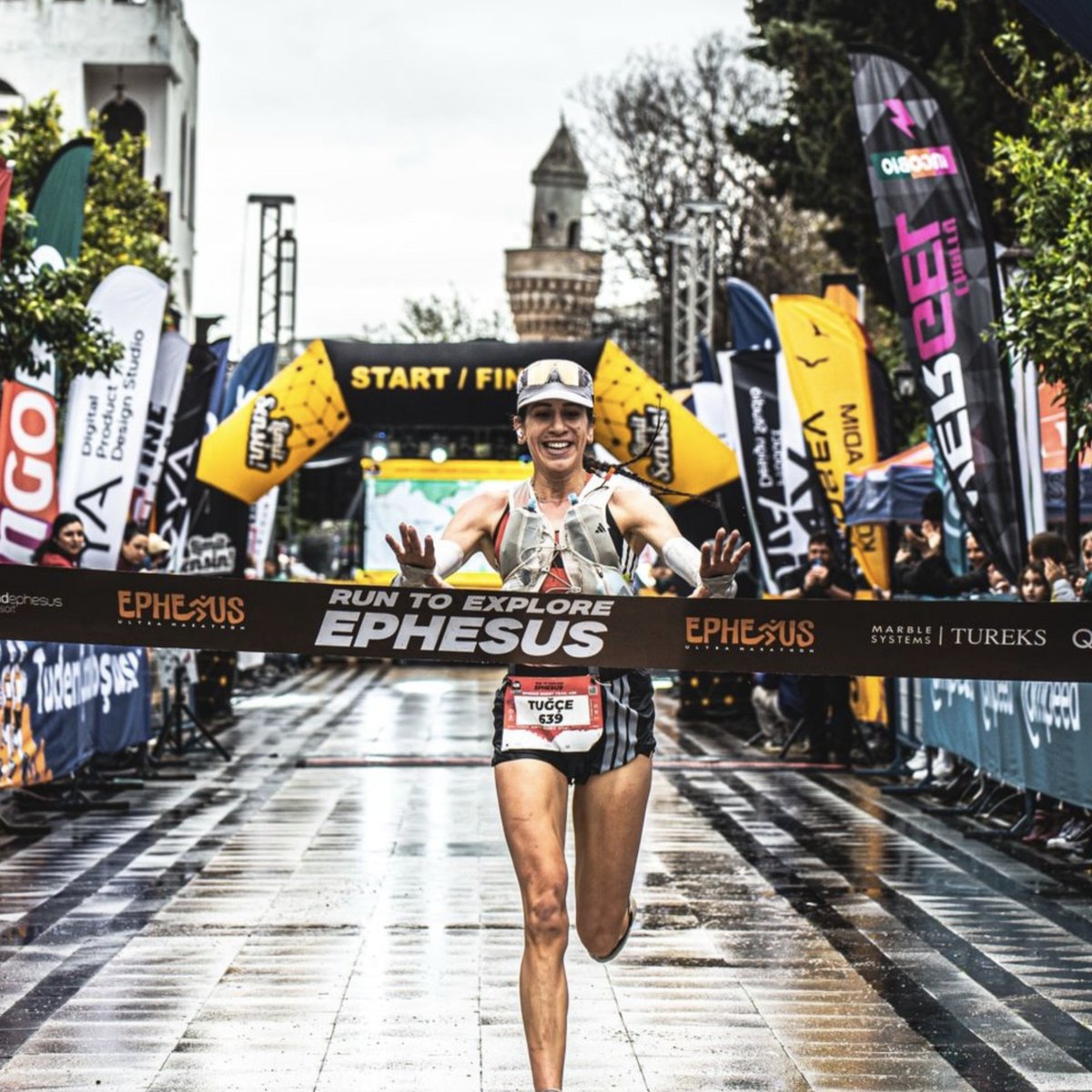 VOYA | Digital Product Design Studio tweet media