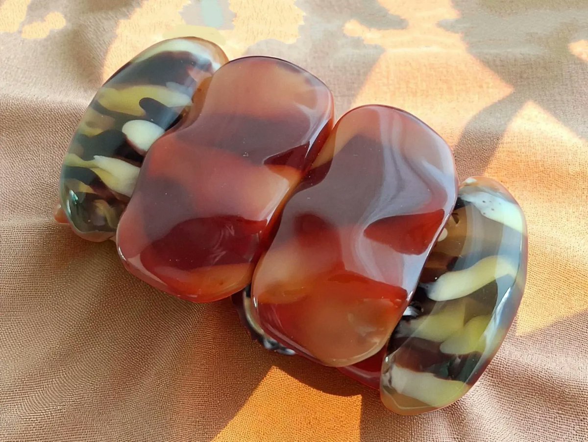 renaissancefai's tweet image. Chunky Lucite Stretch Bracelet: Earth Tone Swirls, Vintage Boho
etsy.com/listing/448098…?
#bracelet #stretch #vintage #large #wide #earthcolors #thick #Godart #Sobral #swirls #bold #Boho #Hippie #modern #sobral #godart