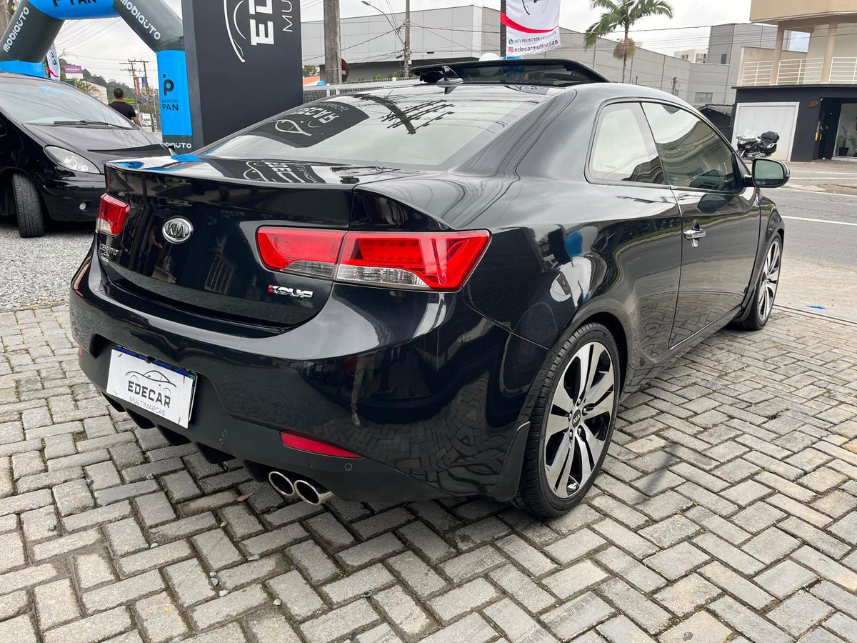 O Estagiário tweet media