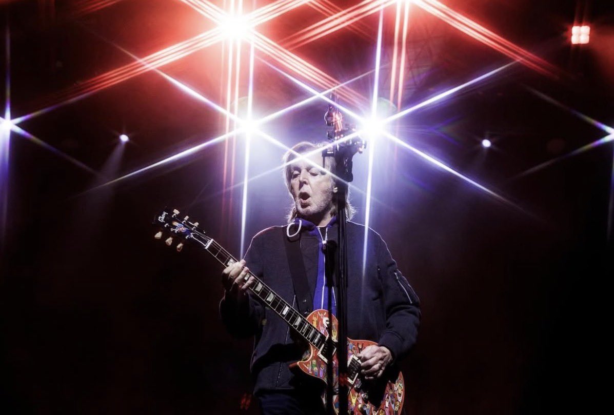 Calico Skies Radio | McCartney 👐🏻 tweet media