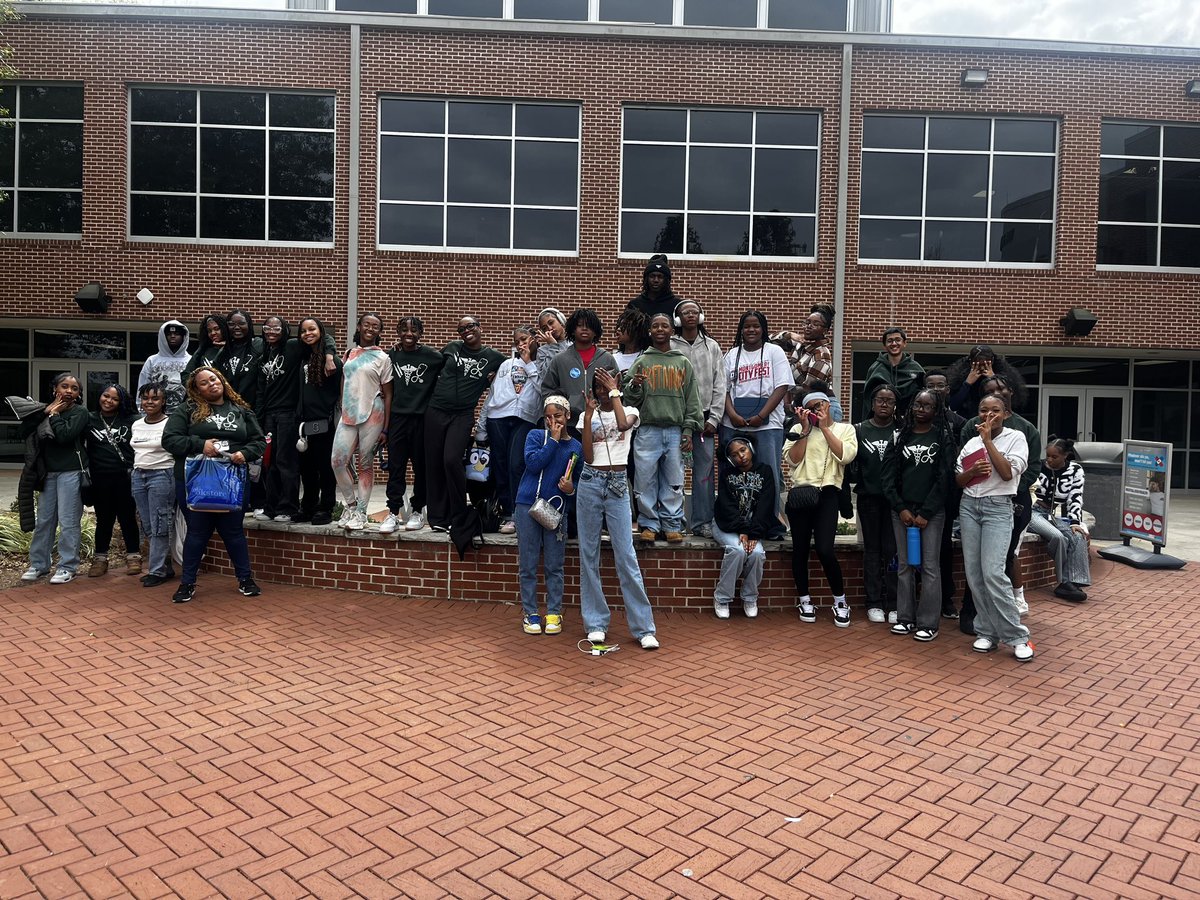 Dr. Ava Williams tweet media