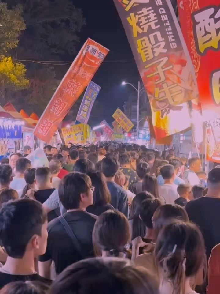 rickythernando's tweet photo. Tom Yum的忠实粉丝绝不能错过！这口感酥脆诱人，令人垂涎欲滴。 https://t.co/IqRCRlgjrJ