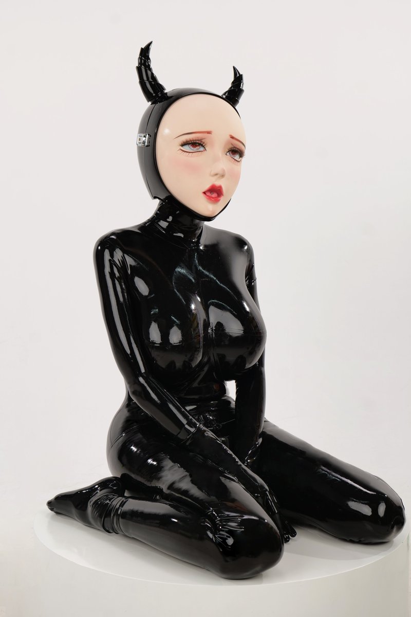 manaminanase's tweet photo. Locked up.
Moegasm &amp; NB10
.
#molis #inthemask #meogasm #nb10 #neogan #latexfetish https://t.co/6KIiHvOvdf