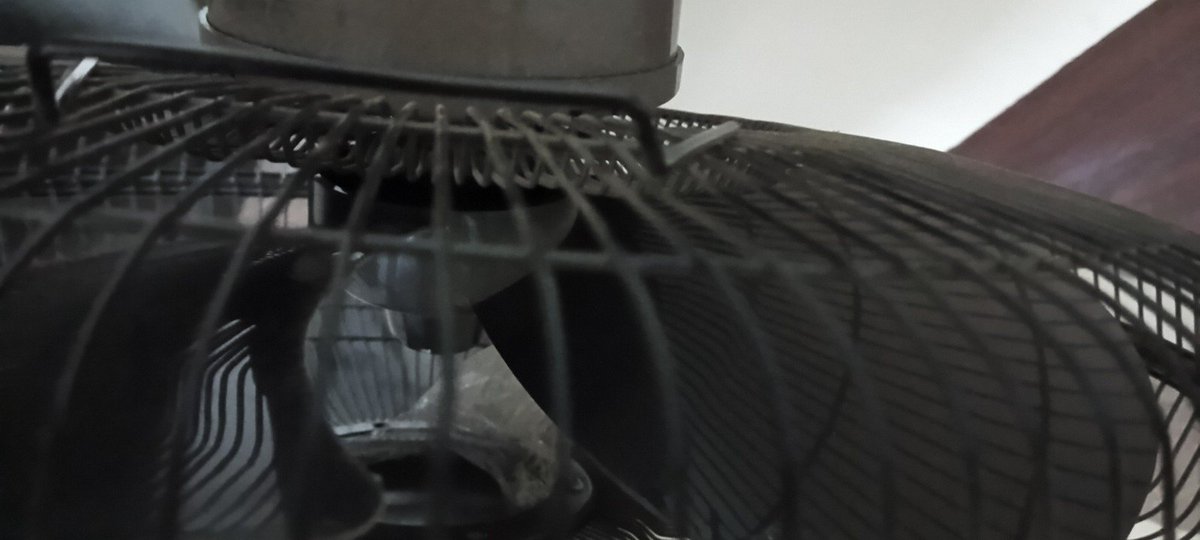 ajay1dma's tweet photo. Dear @Crompton_India, see the condition of your fan in only one season. Photo is attached. https://t.co/iscpEHdbvw