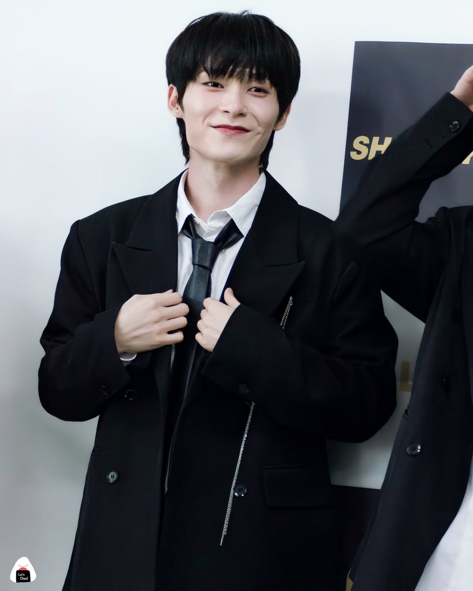 Let's_cheol112 tweet media