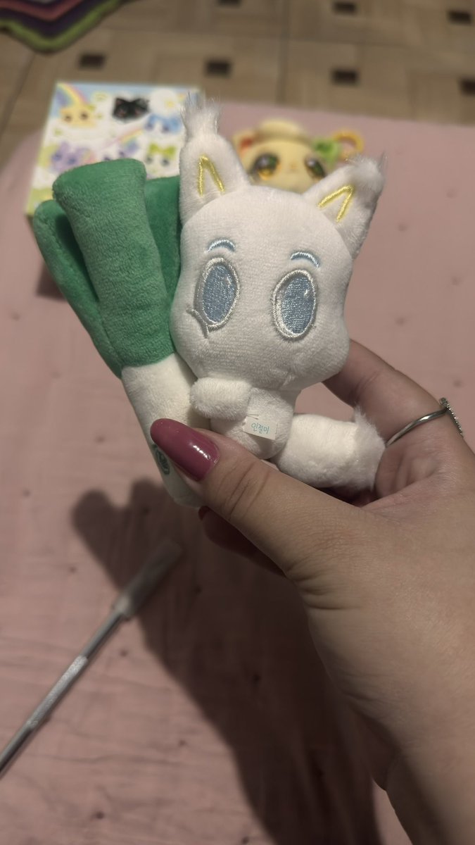 𑣲 anália tweet media