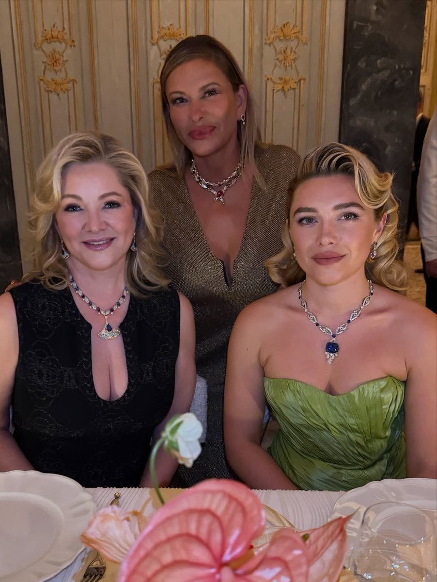 Florence Pugh Brasil tweet media