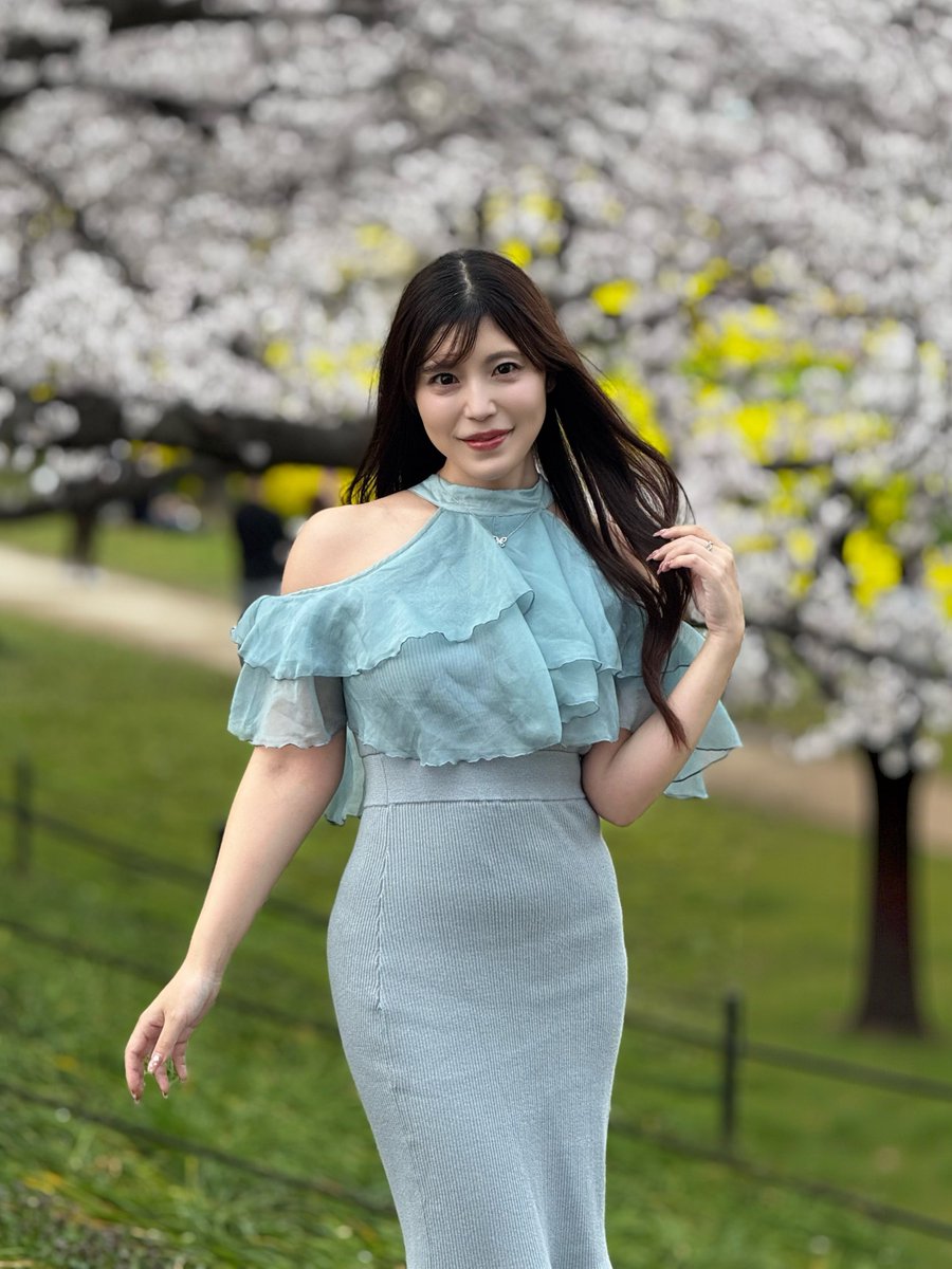 Reina+World🧬🐝虫のお姉さん🦋レイナ先生🥼 tweet media