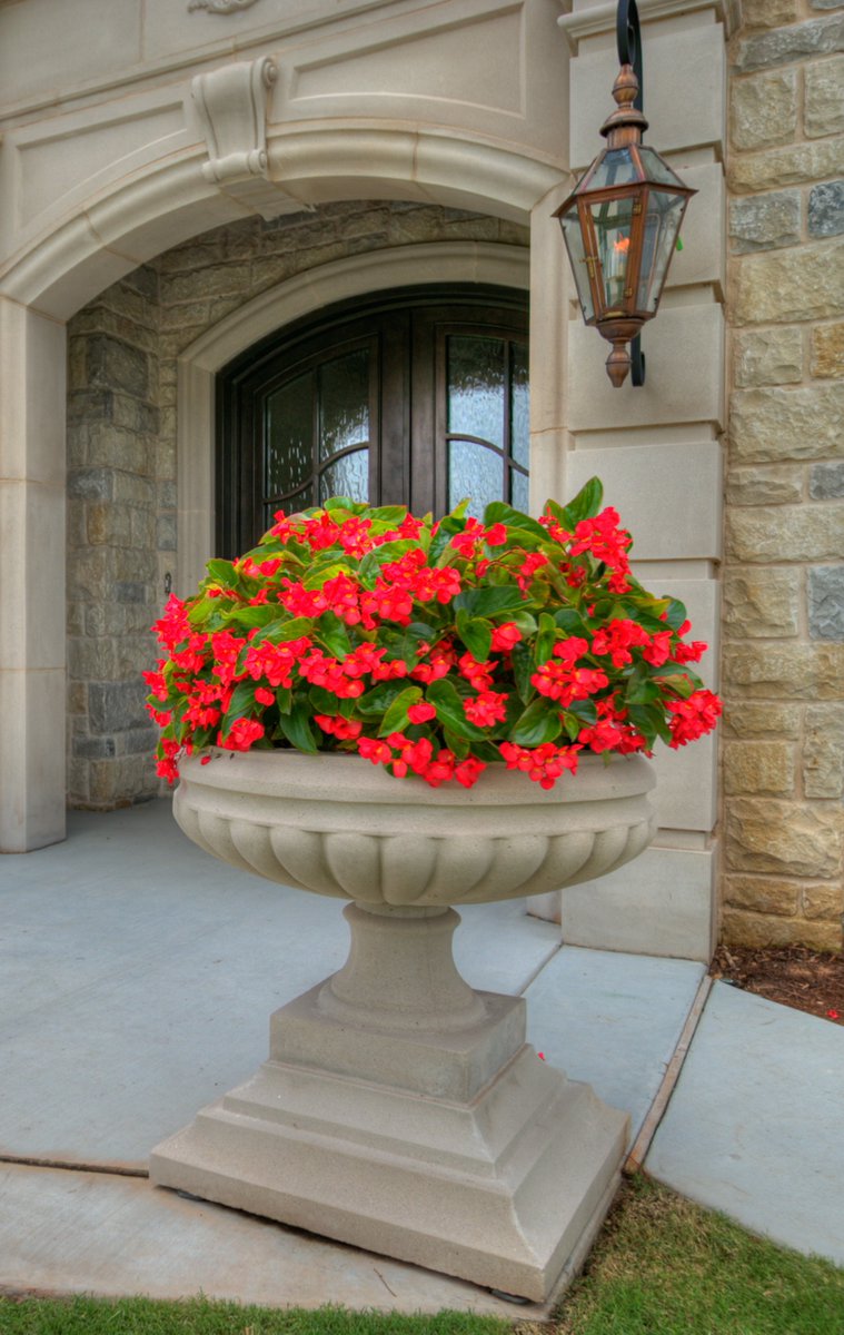 RenCastStoneOKC's tweet photo. Planters are all about the spring blooms! Let Renaissance Cast Stone transform your backyard with cast stone planters, custom pavers, ornaments, fountains, fire pits, pool coping. Call 405-514-4780 or visit https://t.co/le3wdRnfCx today. https://t.co/3f51deBCKP