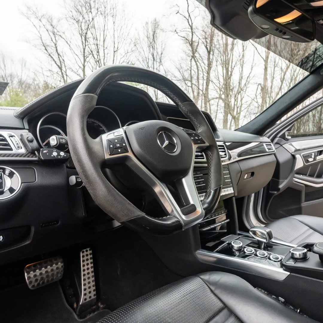 Bring a Trailer tweet media