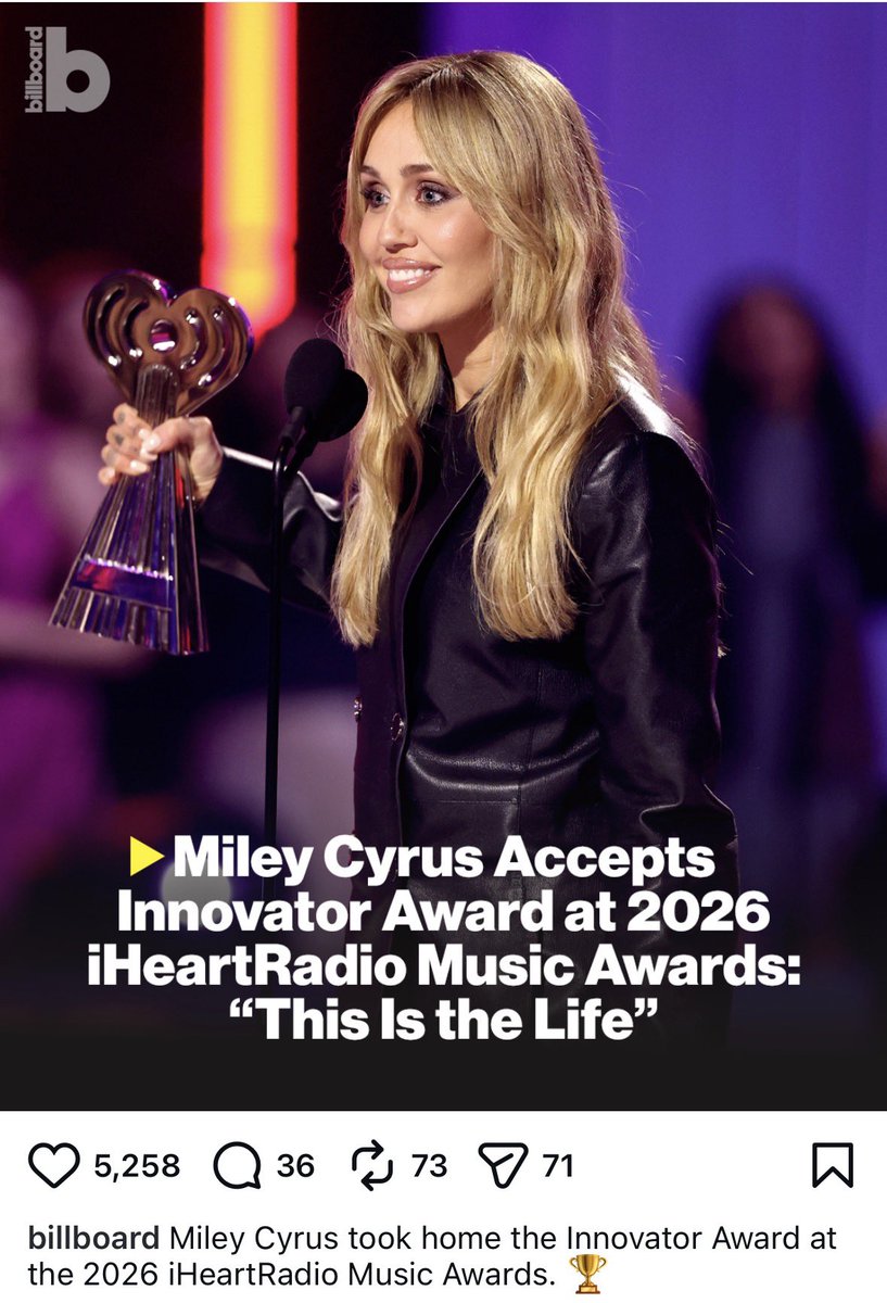 mmediareview's tweet photo. 2️⃣0️⃣ years since #disneychannel aired #hannahmontana, #mileycyrus continues her music. #disneyplus+ has a #hannahversary reunion, #iheartawards named her an Innovator, &amp; new single “Younger You” is out now. Recap our top 🔟 episode &amp; #spotifyplaylist: https://t.co/EiVQBPwGIn https://t.co/ixAyaOE7az
