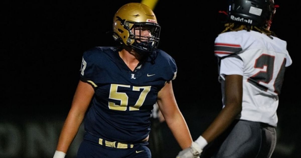 AllenTrieu's tweet photo. Lemont (Ill.) OT Corey Laga was a 175-pound freshman but toughness, work ethic and physical growth all led to him becoming a four-star and sought after recruit.

Michigan State, Illinois, Northwestern, Wisconsin, Missouri and others in pursuit.

https://t.co/OM9BPjJtWr https://t.co/4Fr8xt0XGp