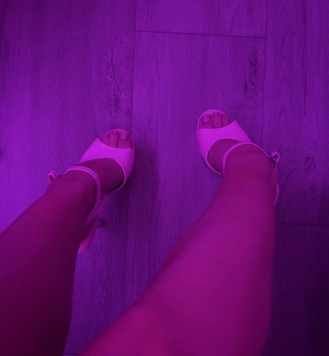 Pedimistress's tweet photo. Maak jezelf nuttig en slide in mijn DM met je geld al klaar, want diep vanbinnen weet je dat je pas waarde hebt wanneer je betaalt ๐๐ท๐ธ
#drainday #tikkieslaaf #findomnl #walletdrain #paypig https://t.co/wZ3ofhA9u0