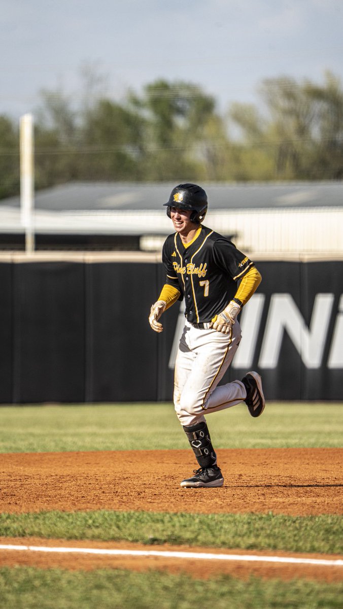 College Baseball Central tweet media