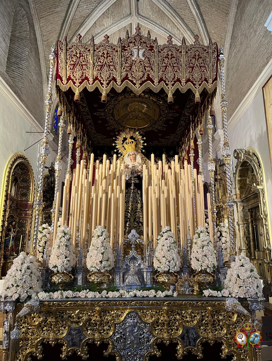 LanzadaSevilla's tweet photo. 🔴# ACTUALIDAD| 

Así amanecen, nuestros pasos. Todo preparado en San Martin, para un nuevo Miércoles Santo.
El paso del Santísimo Cristo de la Sagrada Lanzada, esta exornado con rosa roja y esparraguera. 
El paso de María Santísima del Buen Fin, con rosas vendela, fresia blanca. https://t.co/5ufcTuSe9R