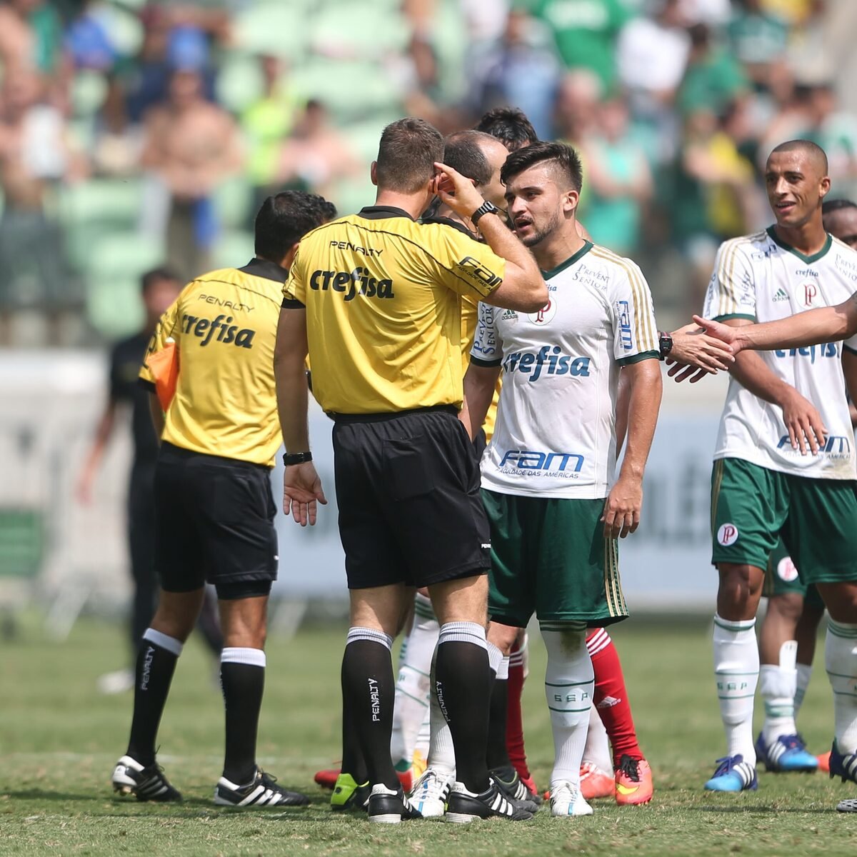 De Laurentis tweet media