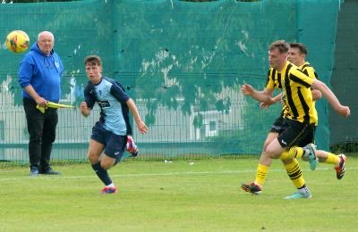 Airdrie Returns…

‘Kirk have today re-signed Daryl Airdrie as we look to bolster the squad ahead of the hectic upcoming schedule.

Daryl who was a member of last season’s promotion winning side is no stranger to Burnside Park and we are delighted to see him return.