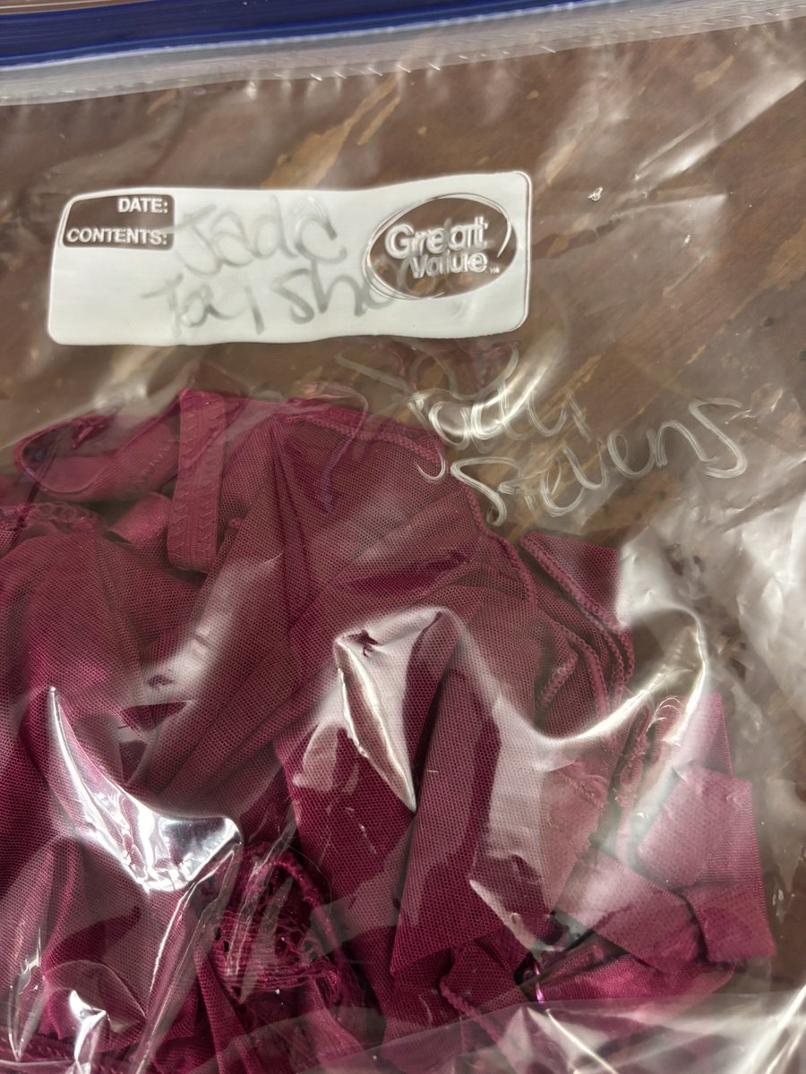 RelapsingAgain tweet media