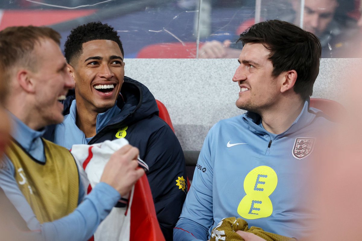 IHQJUDE's tweet photo. Jude Bellingham & Harry Maguire #ENGJPN #ThreeLions https://t.co/Tbst6K3wau