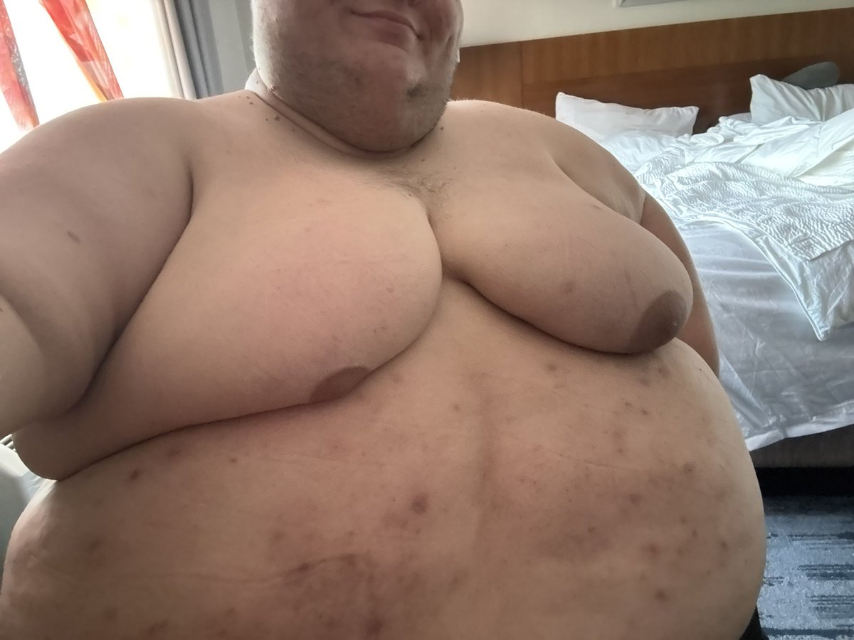 SuperChubby04's tweet photo. Com join me on Chaturbate 
Search SuperChubby04 https://t.co/BfJjZ84YqC