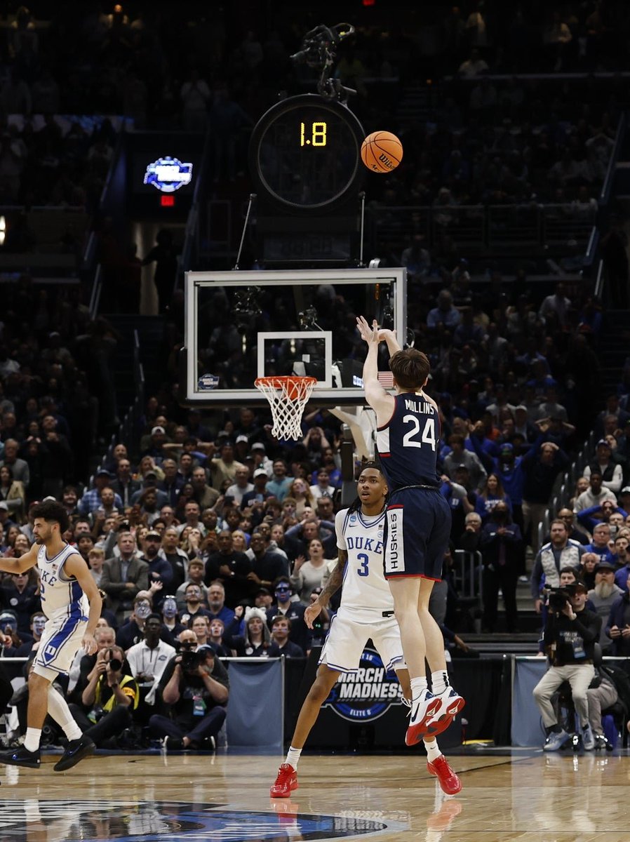ClutchPoints's tweet photo. Braylon Mullins' game-winner to lift UConn over Duke in the Elite Eight on Sunday peaked at 18.9 million viewers, CBS announced.

(📸: Geoff Burke/Imagn) https://t.co/LpMNjNHxGV
