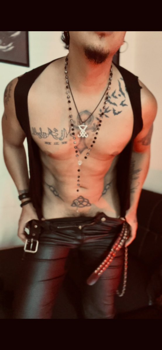 lucyan blumen XXX tweet media