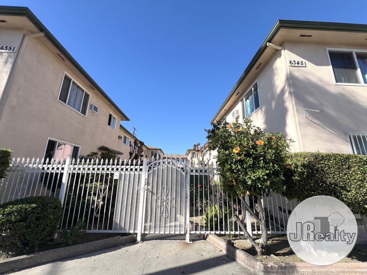 jrealty's tweet image. 6345 Templeton St J, Huntington Park, CA 90255 

For showing: jrealty.rentkabob.com/rental?a=6345_…

#JRealty #PropertyManagement  #HuntingtonPark, #apartment #forrent #forlease