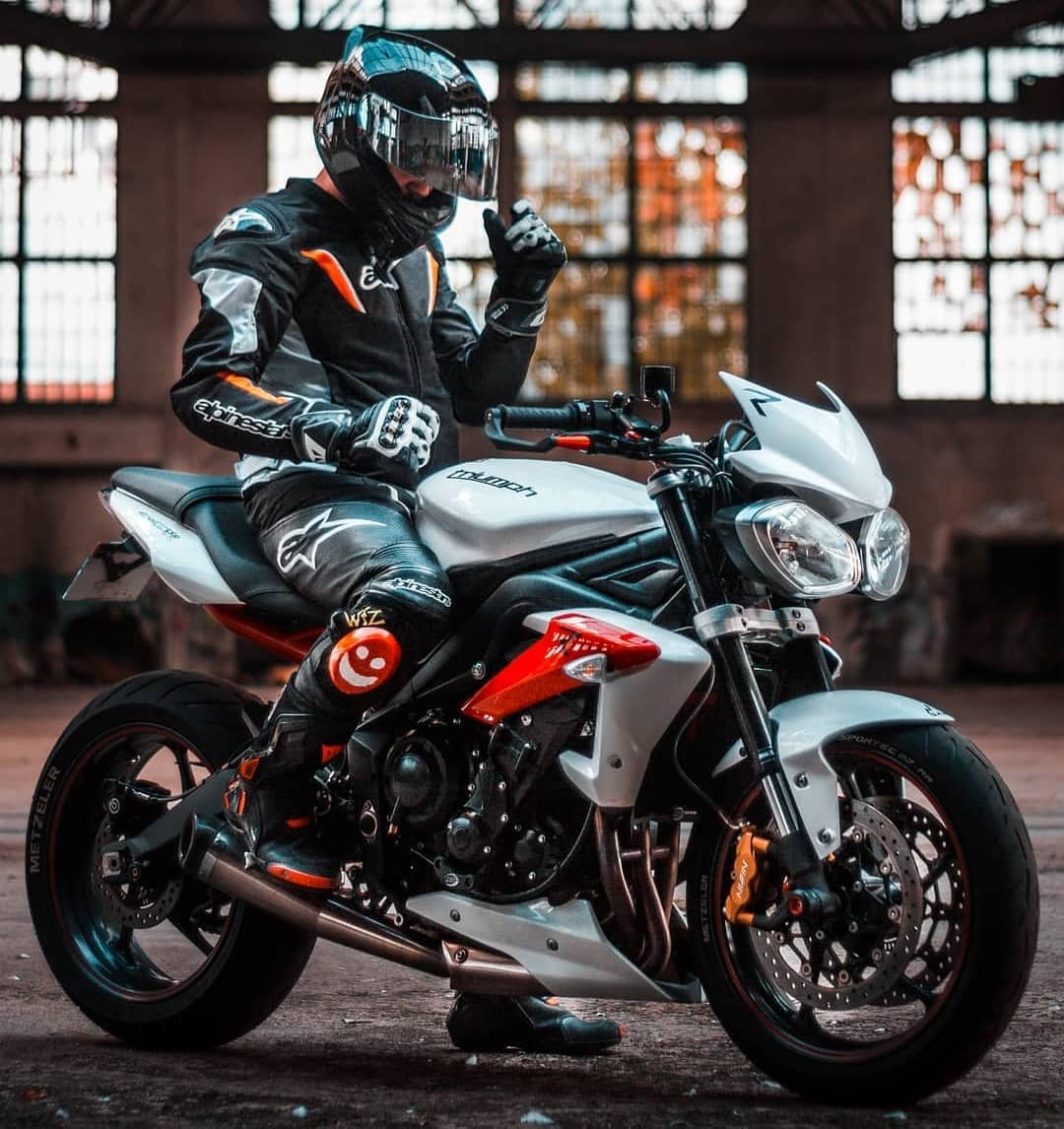 MoreMotorcycles's tweet photo. #Triumph https://t.co/9hHgrPoAAw