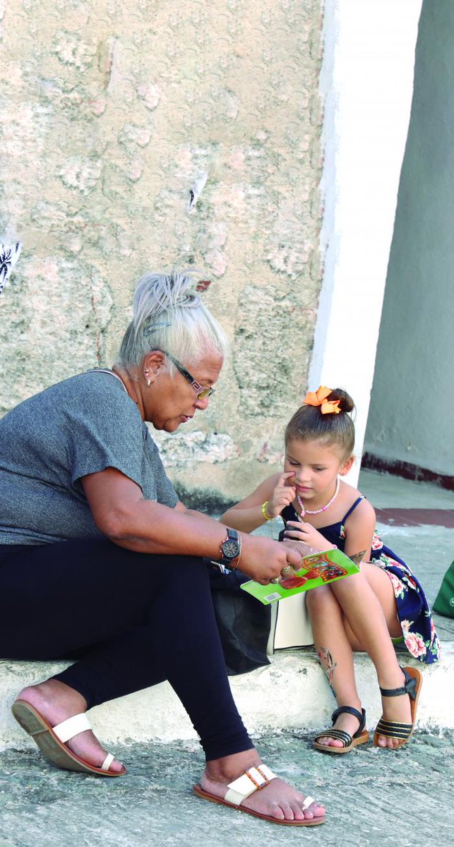 La naciente Revolución fue también hacer libros. ¡Cómo no iba a ser el 31 de marzo el Día del Libro Cubano! ¿Cuál otro podría ser, sino aquel que marca la fecha en que quedaría fundada, a solo tres meses del triunfo revolucionario, la Imprenta Nacional?Felicidades #CubaEstáFirme