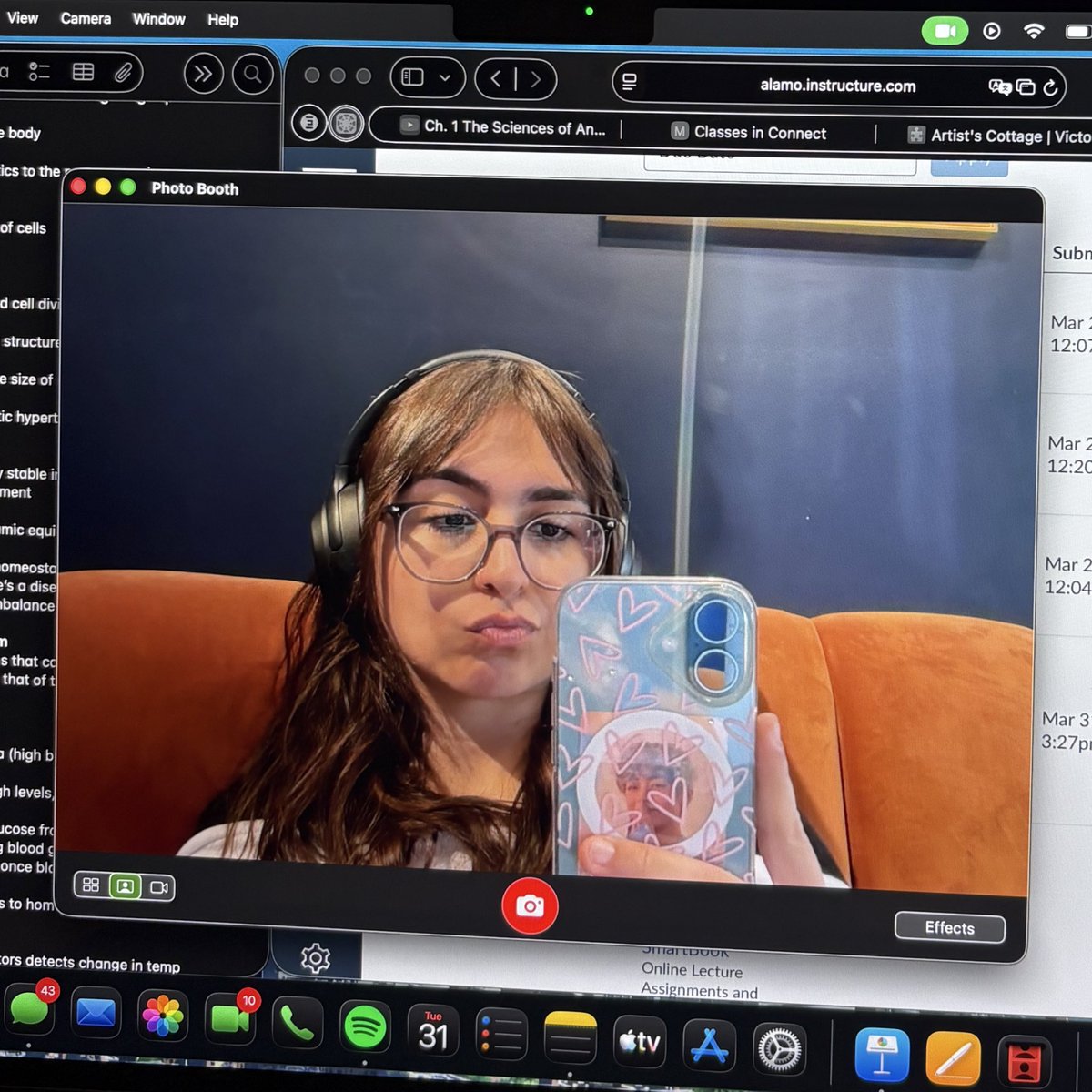 ana⁷ is seeing bts tweet media