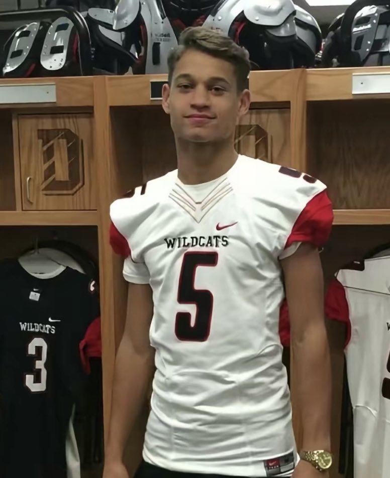 ButterscotchQueevn tweet media