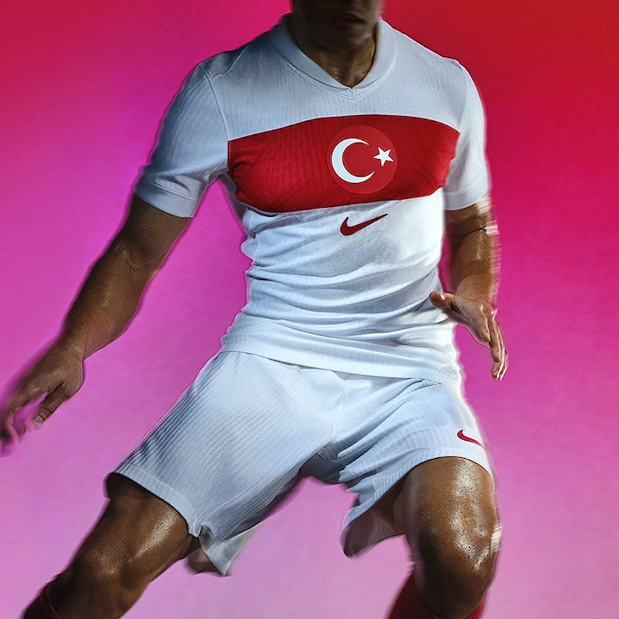 24 yıl sonra Dünya Kupasına gitmemizin şerefine bir takipçimize A Milli Forma hediye!

Yapmanız gerekenler:

✅ Börte Medya sayfasını ( <a href="/MedyaBorte/">Börte Medya</a> ) takip etmek
✅ Bu gönderiyi beğenmek
✅ Paylaşmak
✅ Ve yorum yapmak

#BizimÇocuklar #millitakım #KOSvTUR
