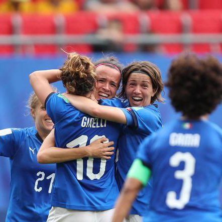 _lallascat_ tweet media