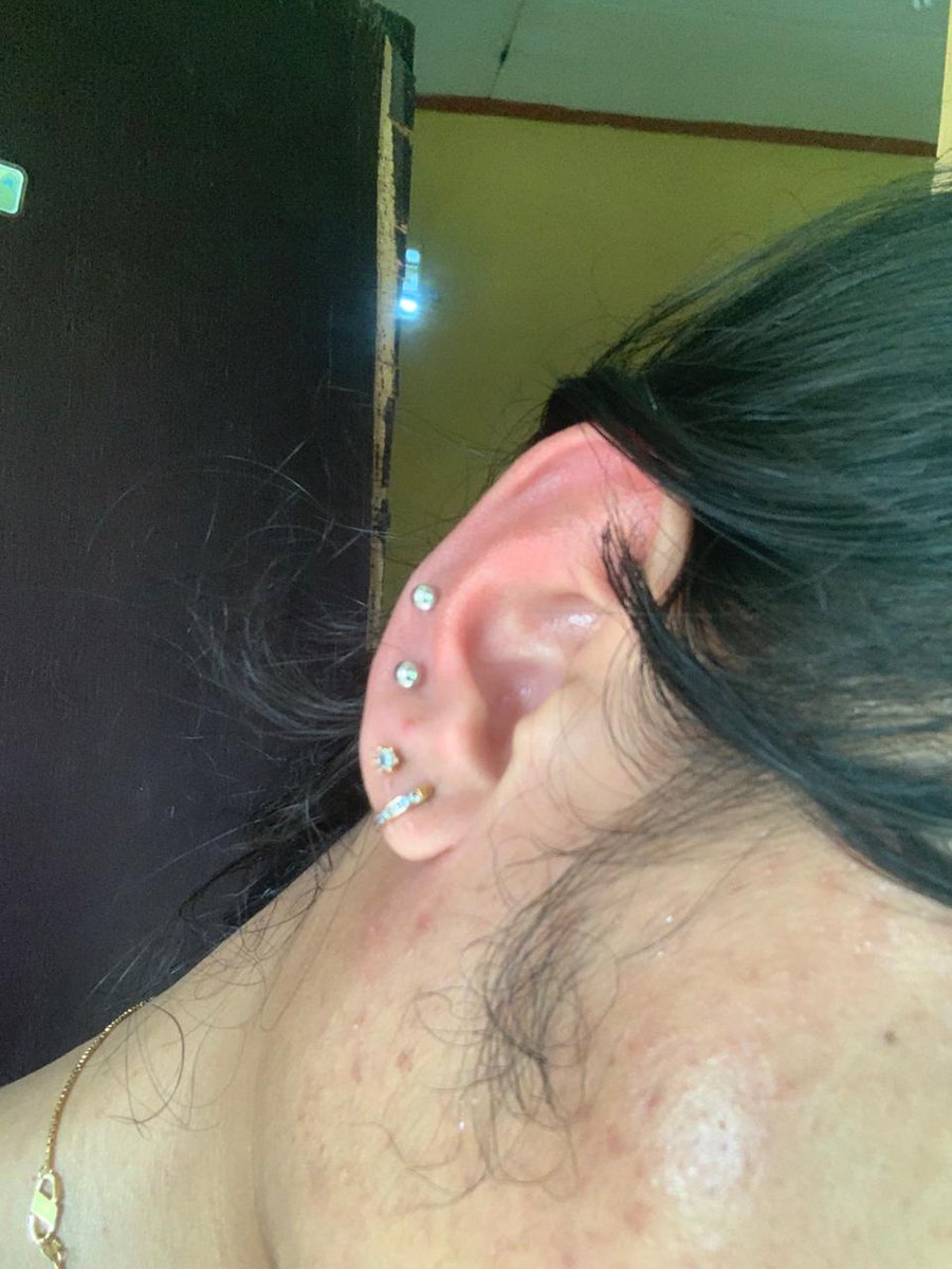 tessabogor tweet media