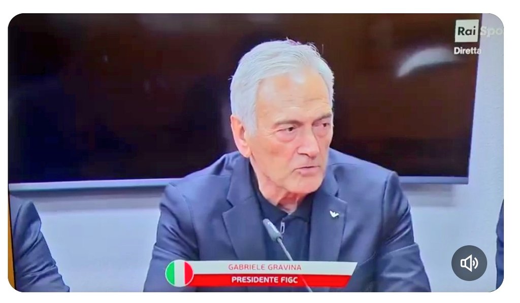 Emi Bell tweet media