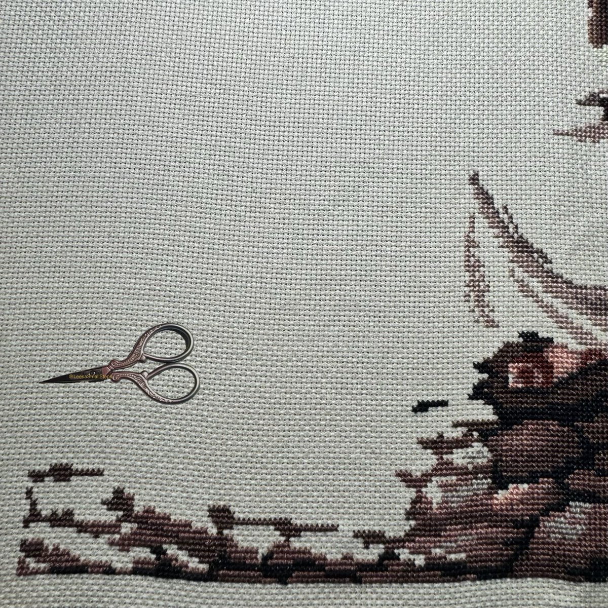 LeesaSmallSteps's tweet image. A lot of empty space to fill! This pattern uses a lot of combined colors. It is more complicated, but creates beautiful, realistic shading. #crossstitch #wip #smallsteps